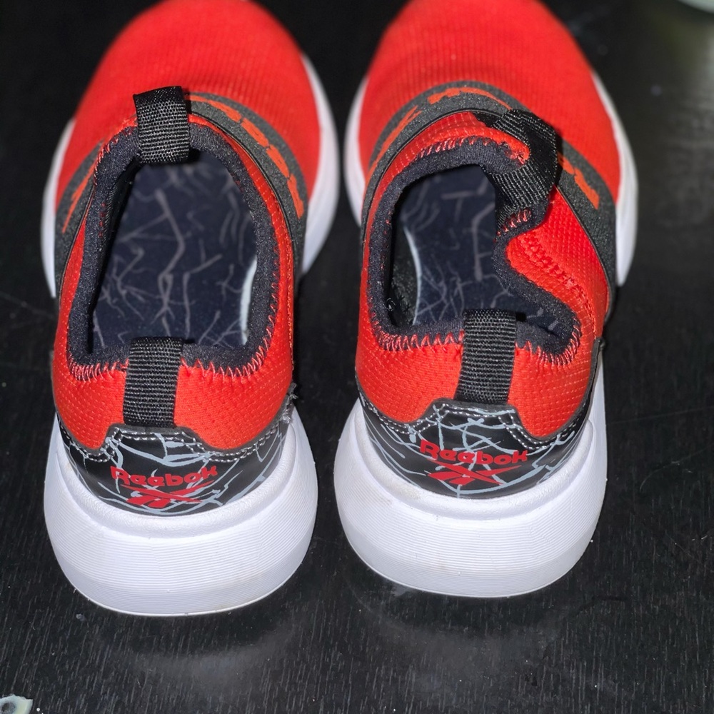 Toddler 11 c Reebok - Picture 2 of 3